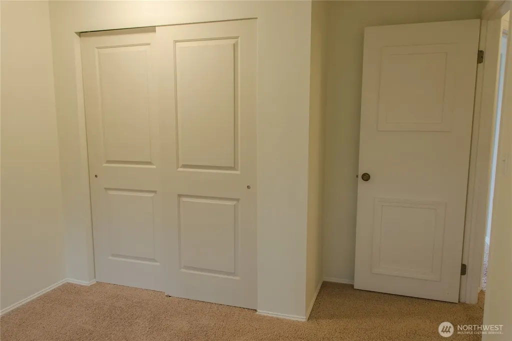 23954 SE 42nd Place Sammamish WA 98029