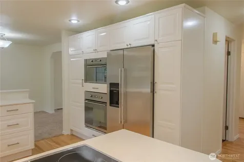 23954 SE 42nd Place Sammamish WA 98029