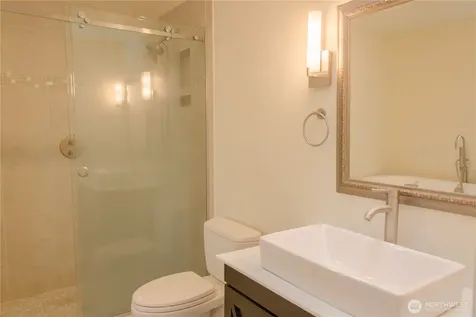 23954 SE 42nd Place Sammamish WA 98029