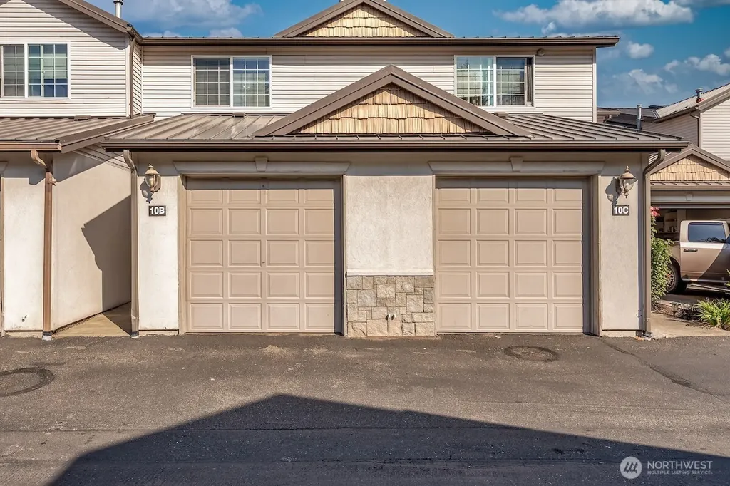 418 SE 17th Street Auburn WA 98002