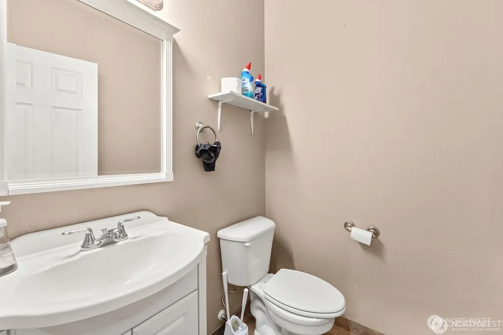 418 SE 17th Street Auburn WA 98002