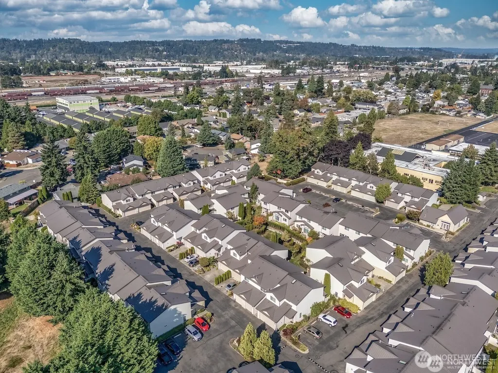 418 SE 17th Street Auburn WA 98002
