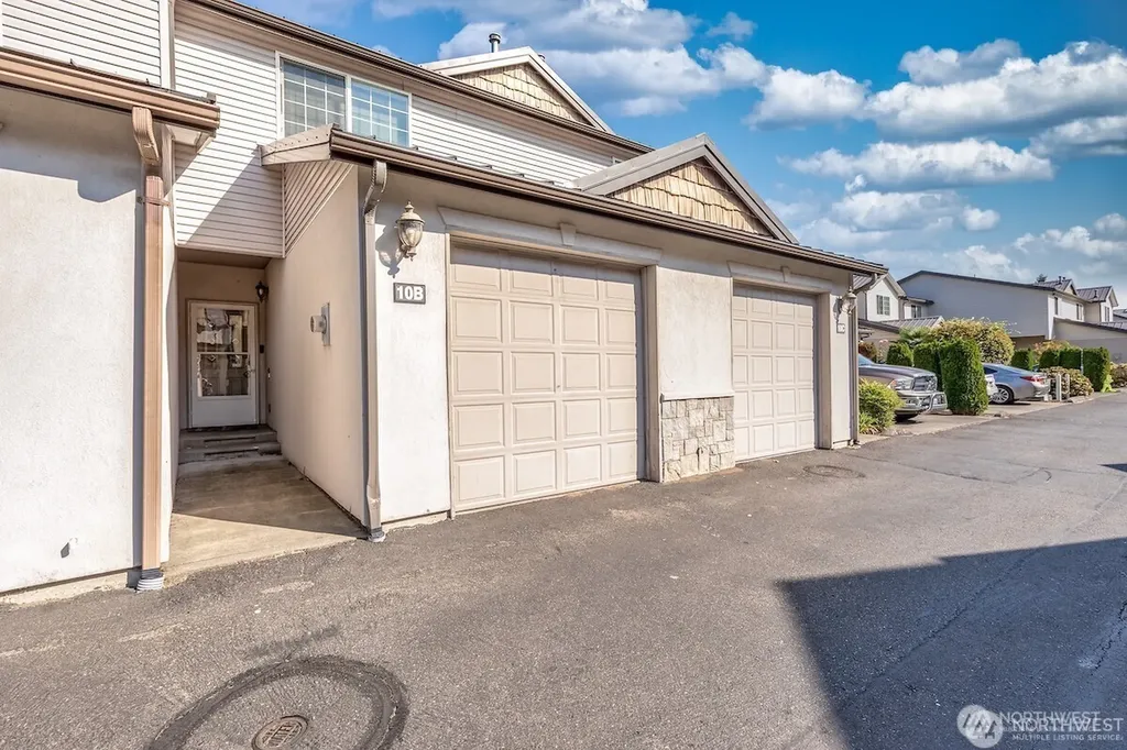 418 SE 17th Street Auburn WA 98002