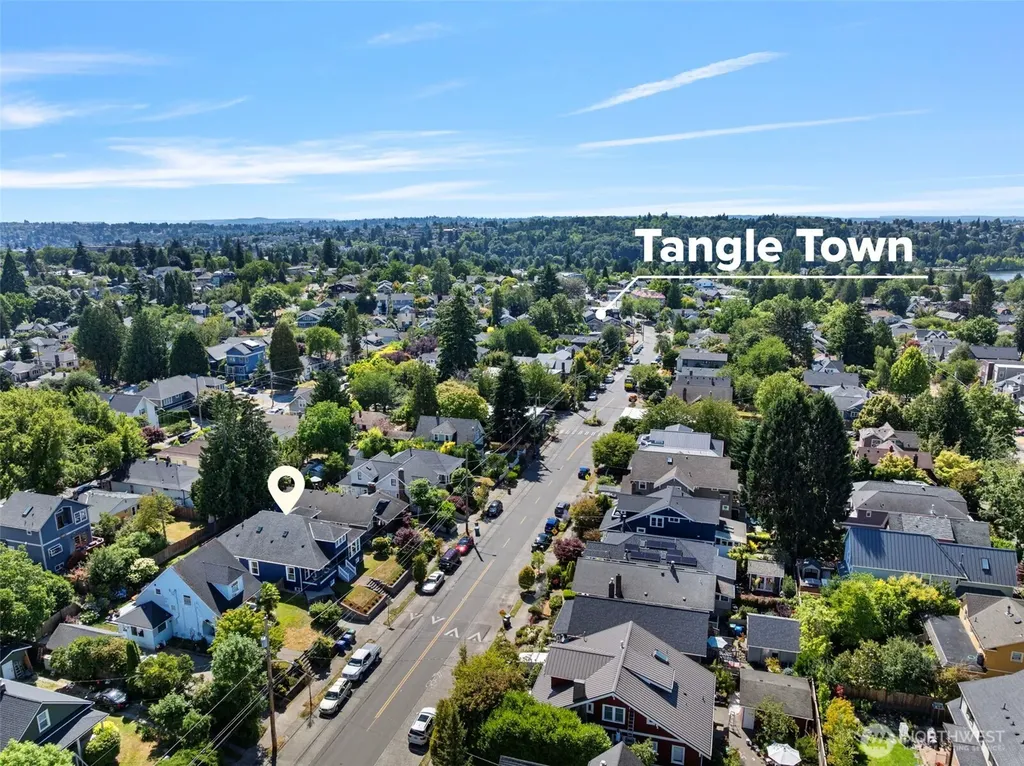127 NE 56th Street Seattle WA 98105