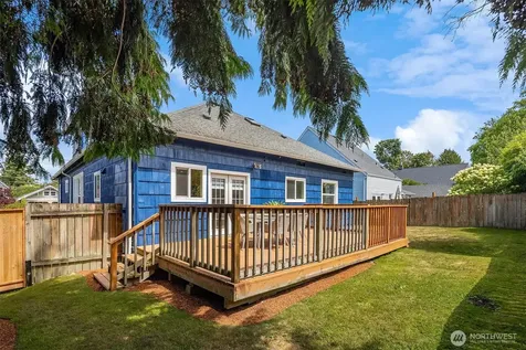 127 NE 56th Street Seattle WA 98105