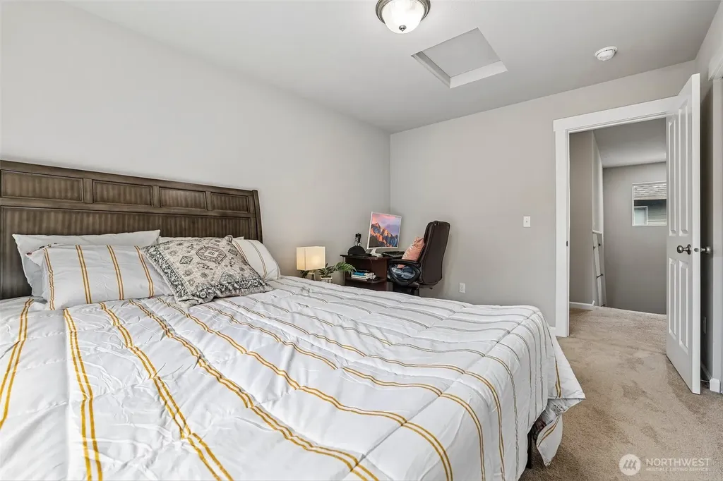 709 SE 101st Avenue SE Lake Stevens WA 98258