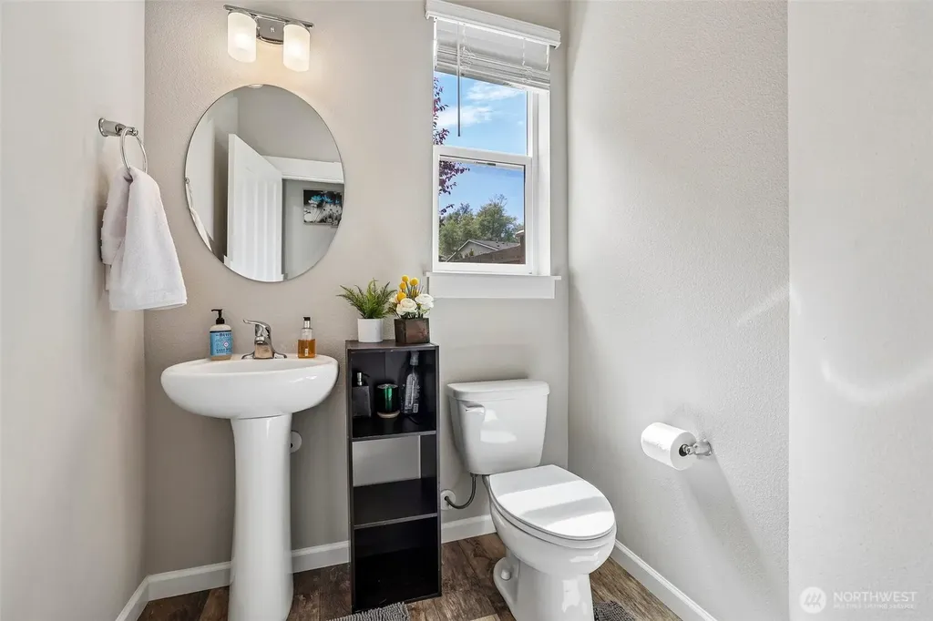 709 SE 101st Avenue SE Lake Stevens WA 98258
