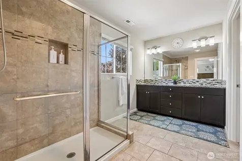 709 SE 101st Avenue SE Lake Stevens WA 98258