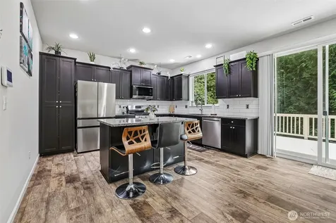 709 SE 101st Avenue SE Lake Stevens WA 98258