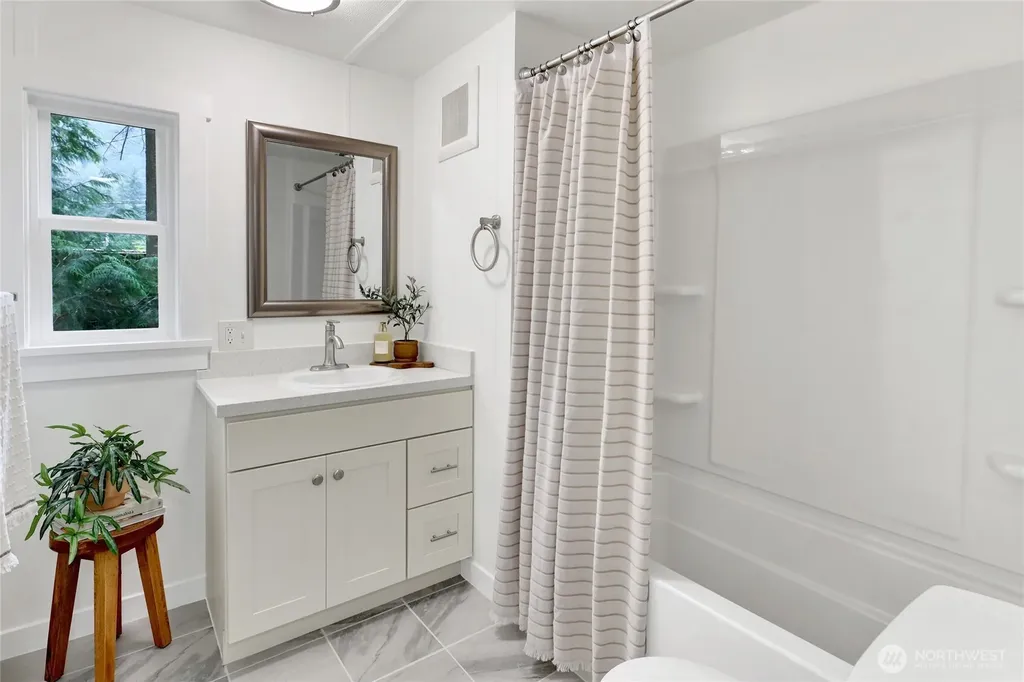 8558 Golden Valley Drive Maple Falls WA 98266