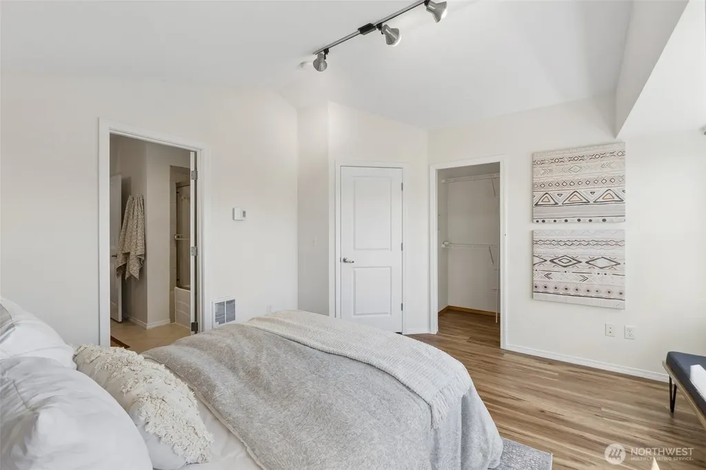 516 N 46th Street Seattle WA 98103