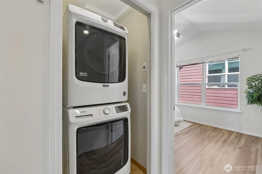 516 N 46th Street Seattle WA 98103