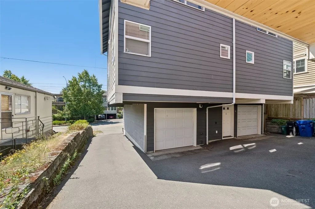 516 N 46th Street Seattle WA 98103
