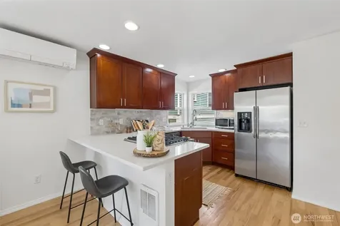 516 N 46th Street Seattle WA 98103