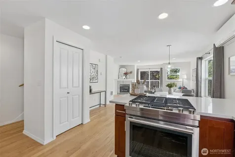 516 N 46th Street Seattle WA 98103