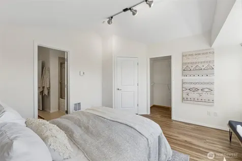 516 N 46th Street Seattle WA 98103
