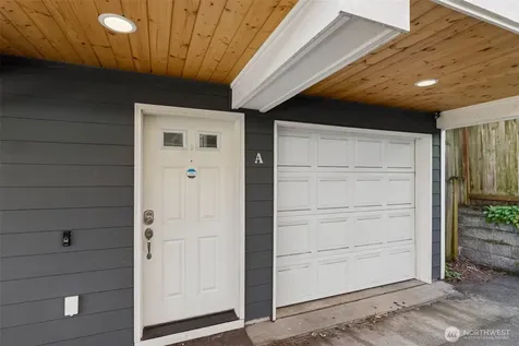 516 N 46th Street Seattle WA 98103