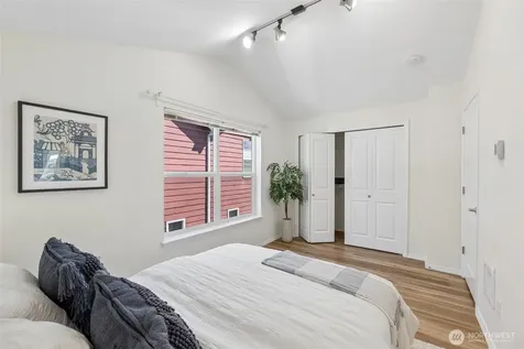 516 N 46th Street Seattle WA 98103