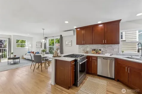 516 N 46th Street Seattle WA 98103