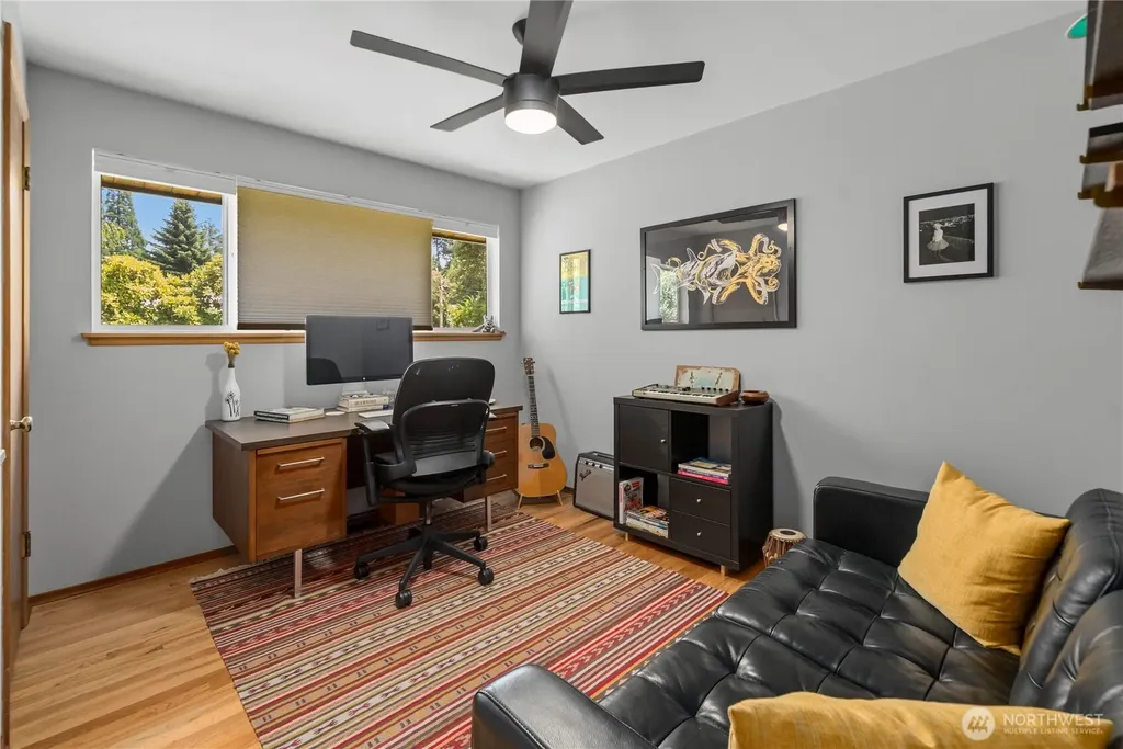 16630 3rd Avenue S Burien WA 98148