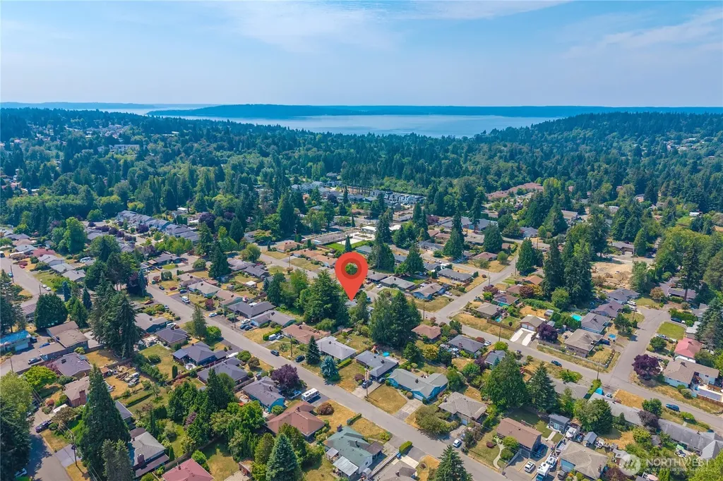 16630 3rd Avenue S Burien WA 98148