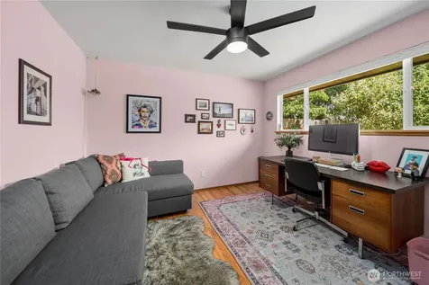 16630 3rd Avenue S Burien WA 98148