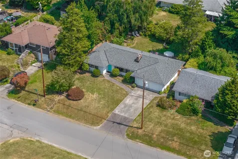 16630 3rd Avenue S Burien WA 98148