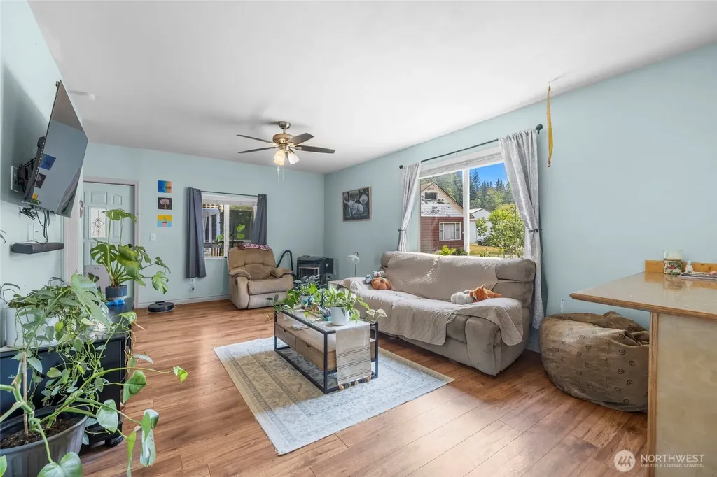 26706 469th Avenue NE Darrington WA 98241