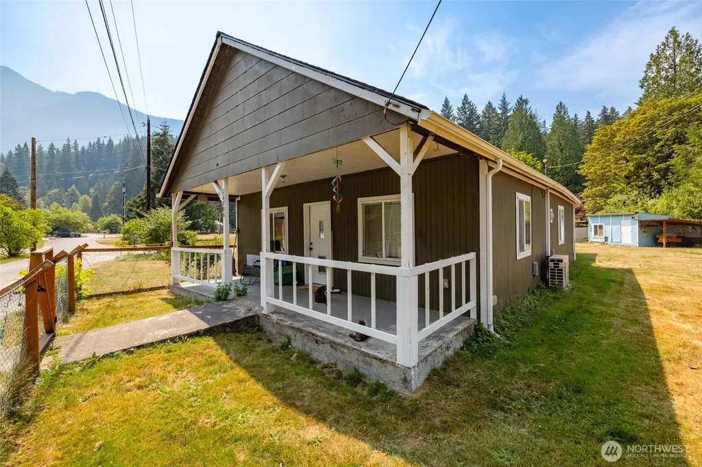 26706 469th Avenue NE Darrington WA 98241