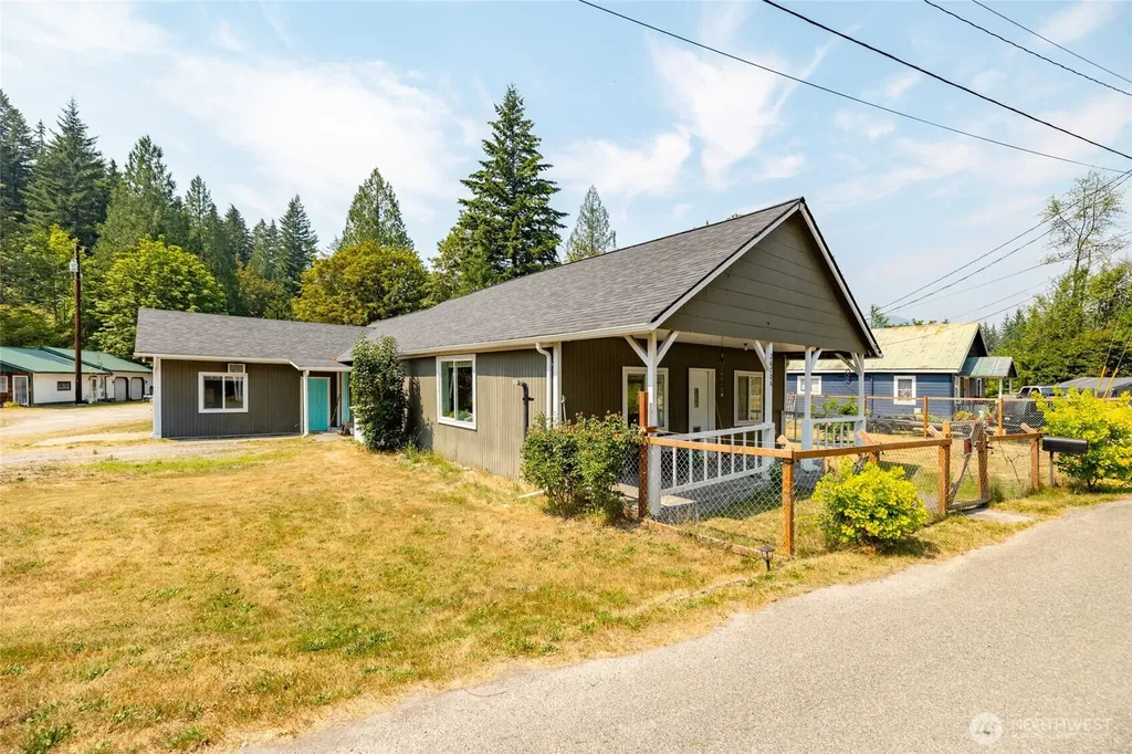 26706 469th Avenue NE Darrington WA 98241