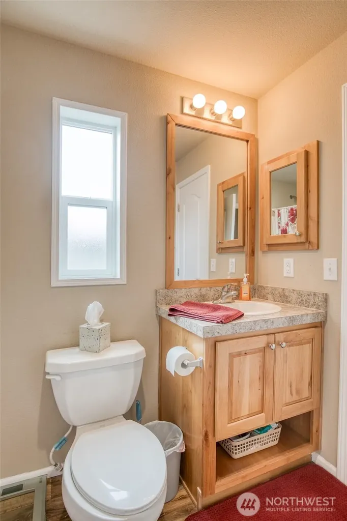 2010 Broadway Avenue Hoquiam WA 98550