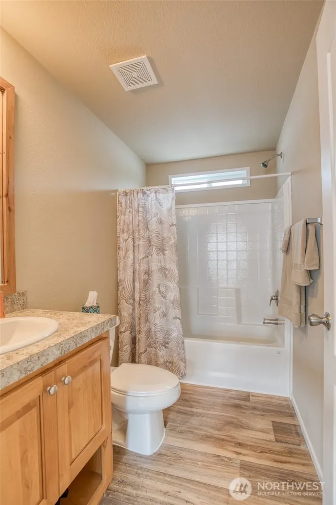 2010 Broadway Avenue Hoquiam WA 98550