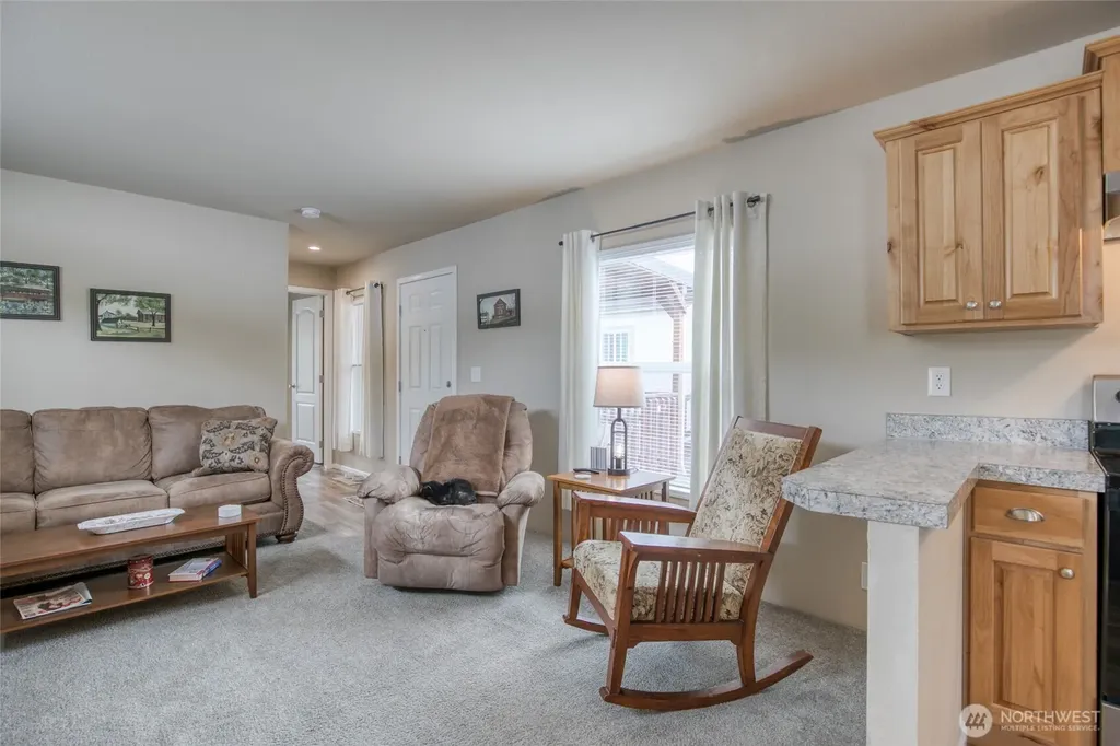 2010 Broadway Avenue Hoquiam WA 98550