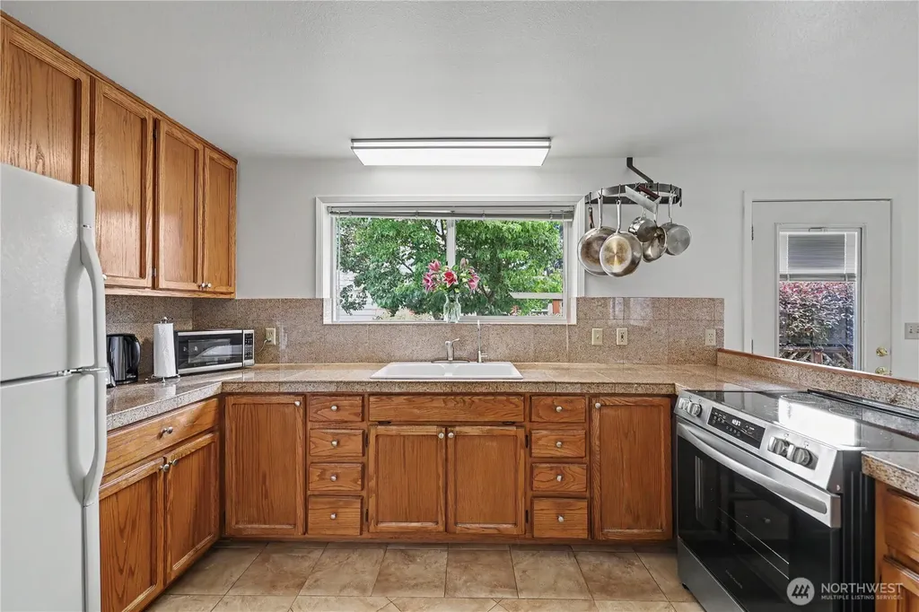 1114 W Sixteenth Street Port Angeles WA 98363