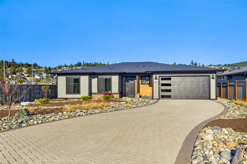 1907 Cay Way Anacortes WA 98221