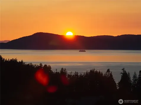 1907 Cay Way Anacortes WA 98221