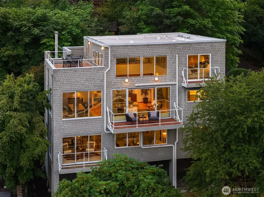 3751 E Columbia Street Seattle WA 98122