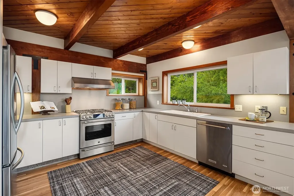3751 E Columbia Street Seattle WA 98122