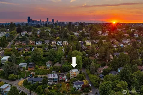 3751 E Columbia Street Seattle WA 98122