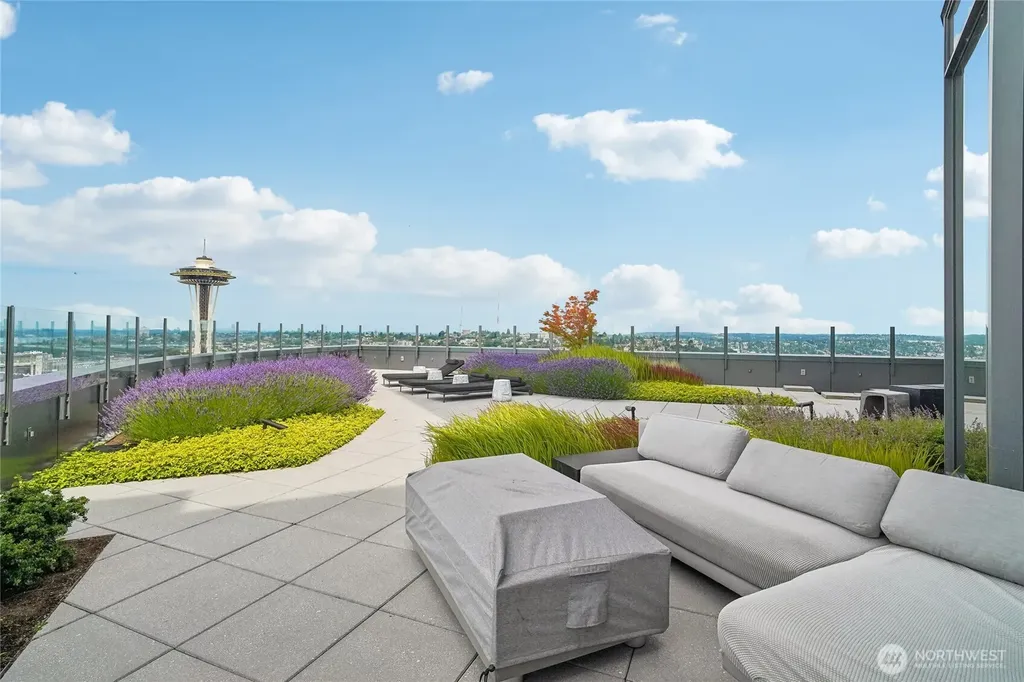 2510 6th Avenue Seattle WA 98121