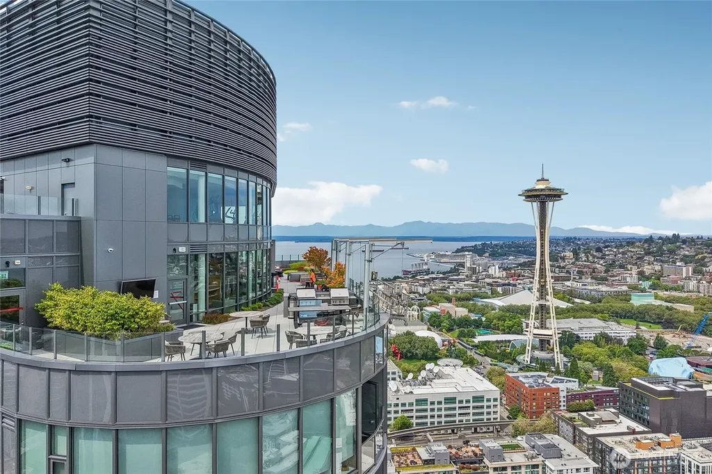 2510 6th Avenue Seattle WA 98121
