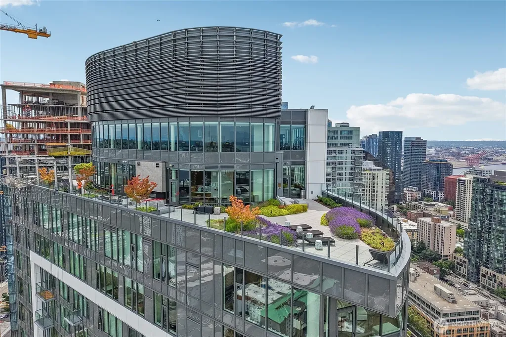 2510 6th Avenue Seattle WA 98121