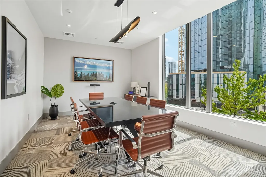 2510 6th Avenue Seattle WA 98121