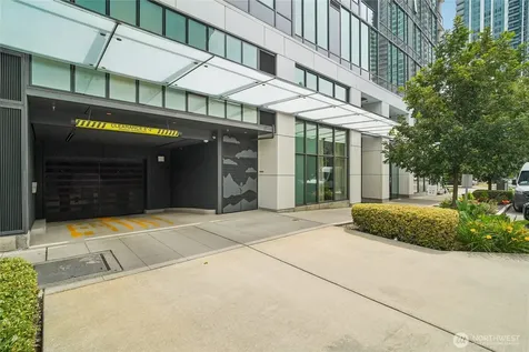 2510 6th Avenue Seattle WA 98121