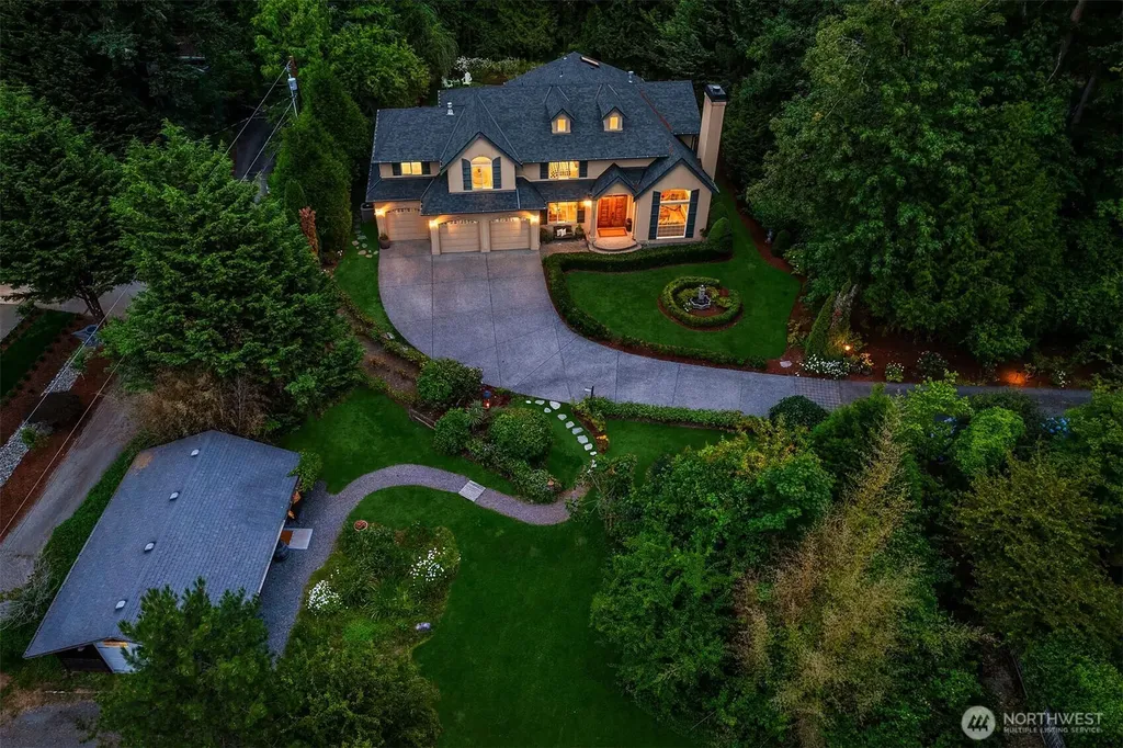 12022 NE 97th Street Kirkland WA 98033