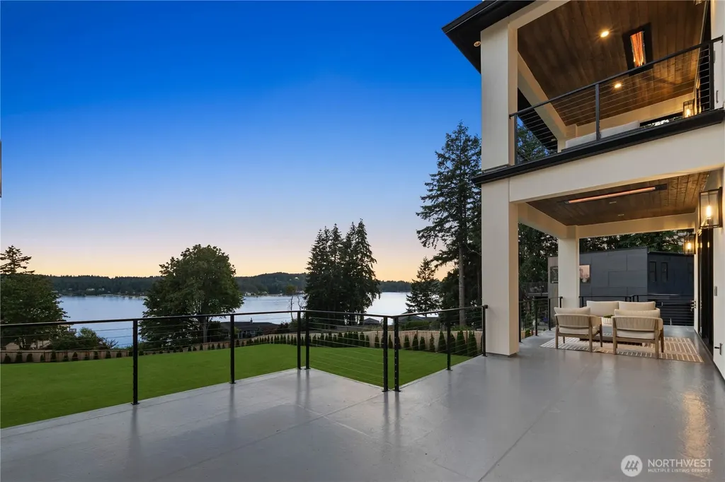 6220 Cromwell Drive NW Gig Harbor WA 98335
