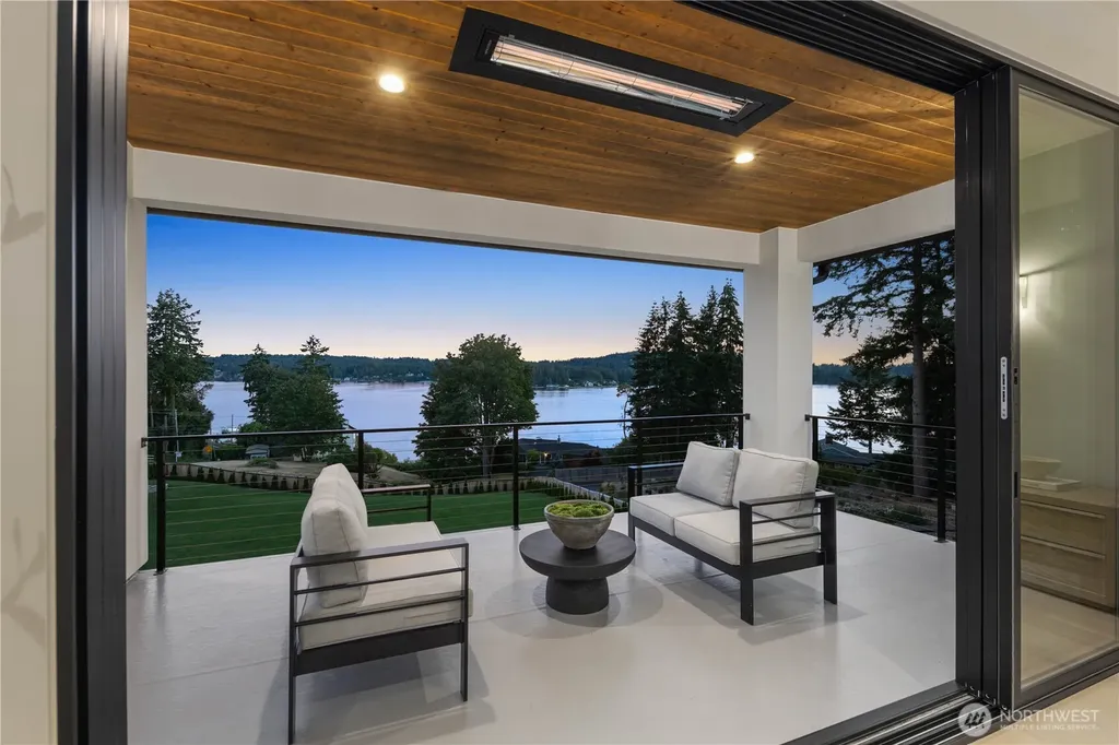 6220 Cromwell Drive NW Gig Harbor WA 98335