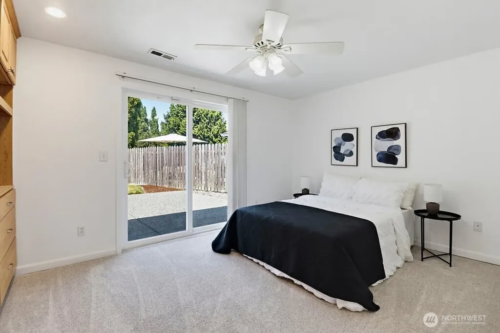 12512 SE 275th Place Kent WA 98030