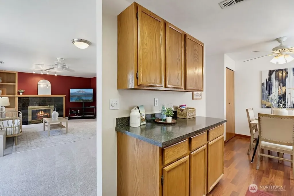 12512 SE 275th Place Kent WA 98030