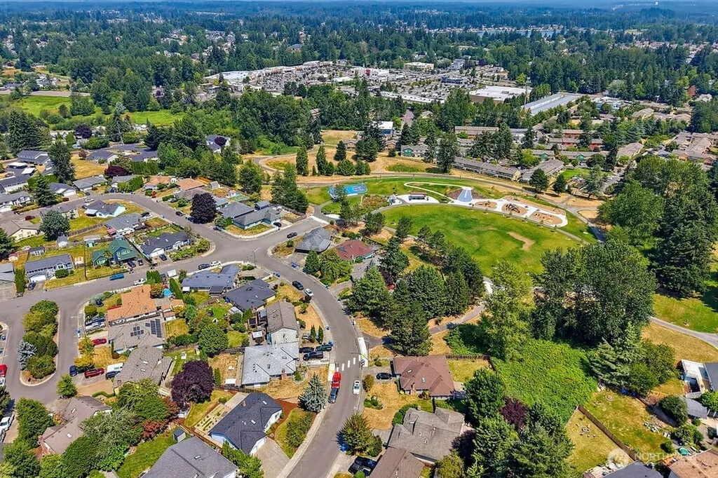 12512 SE 275th Place Kent WA 98030